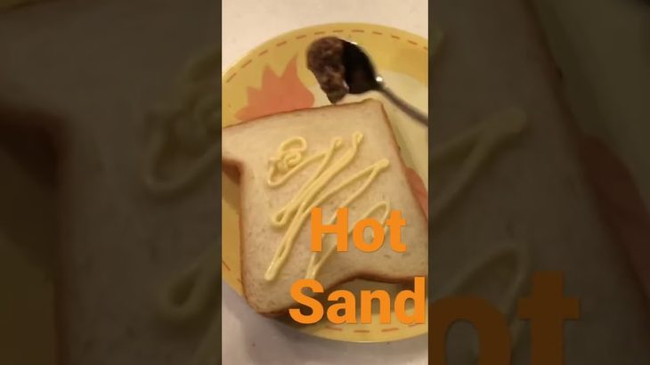 たっぷりチーズのホットサンド  #キャンプ  #キャンプ飯  #ホットサンド #shorts