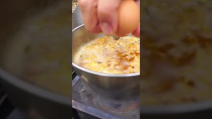 大好きなチキンラーメンをアレンジしてみた #shorts  #キャンプ #camp #キャンプ部 #キャンプ飯 #ソトレシピ #ソロキャンプ  #簡単レシピ #チキンラーメン #シェラどんぶり