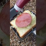 【キャンプ飯】簡単美味しいホットサンド🥪#shorts