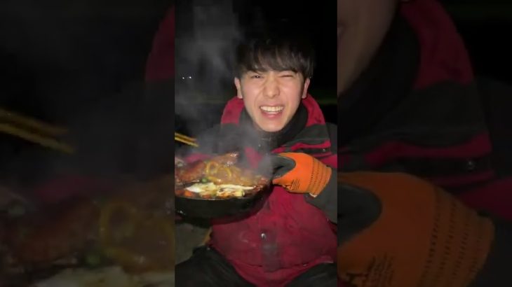 【キャンプ飯】かれーうどんたべる #shorts