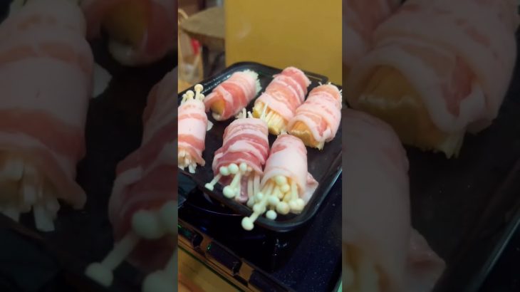 【キャンプ飯・車中飯】ホットサンドメーカーで作る、えのきの肉巻き #shorts #キャンプ飯 #車中飯 #節約レシピ