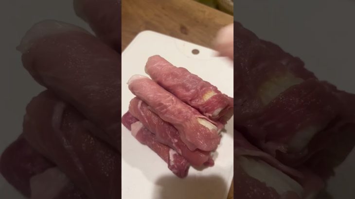 キャンプ飯　肉巻きちくわ #アウトドア #food #キャンプ #cooking #キャンプ飯#キャンプデビュー  #キャンプ道具 #shorts