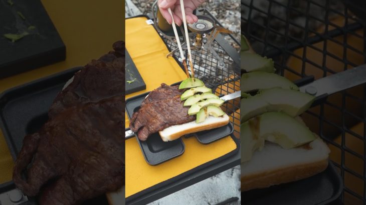 【ジムニーキャンプ】雪の中お肉を焼いてホットサンドを作りました