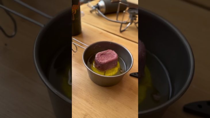 コンビーフとチーズのアヒージョ🧀 #キャンプ #camp #camper #キャンプ飯