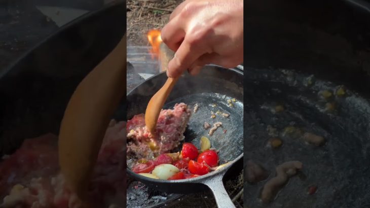 【森でキャンプ飯】菜の花のパスタ#ソロキャンプ #キャンプ飯#shorts