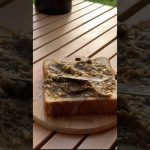 蟹味噌のガーリックトーストとオムレツのキャンプ朝食。#shorts