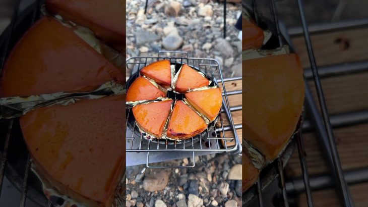 キャンプでチーズ燻製