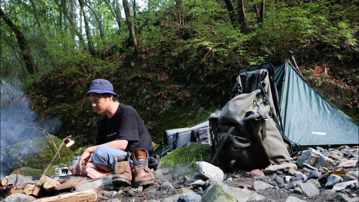 炭火焼き、タレが落ち、煙となり肉にまとう。『ソロキャンプ焚き火料理』