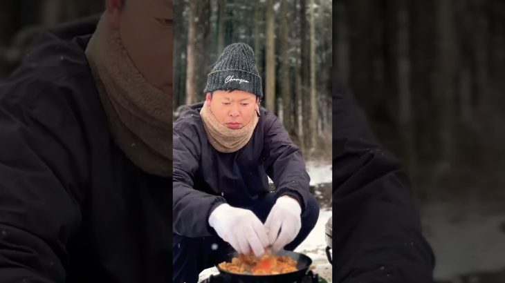 極寒こそ最大の調味料 #shorts #辛ラーメン #雪中キャンプ