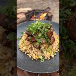キャンプ飯『ごろごろお肉の炒飯』　#キャンプ飯 #キャンプ #焚き火