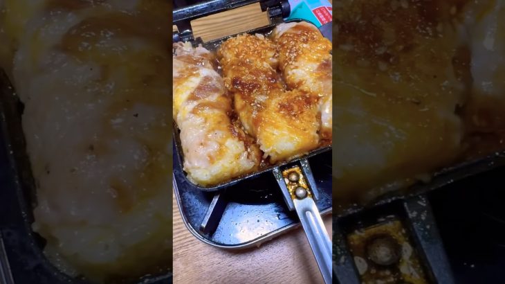 肉巻きおにぎりにチャレンジしてみた😁 #キャンプ飯 #肉巻きおにぎり #チャレンジ #キャンプ好きと繋がりたい #キャンプあるある #料理 #ホットサンド #shorts #short