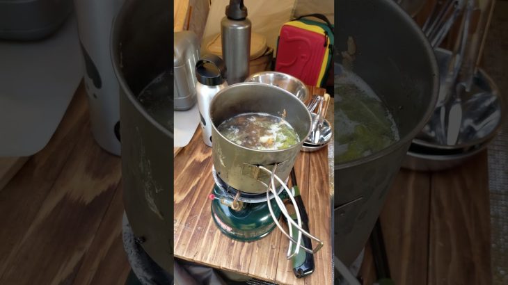 具だくさんコンソメスープ作り #キャンプ #camp #Coleman #アウトドア