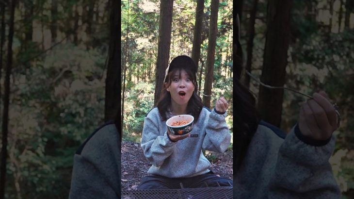 どん兵衛トマトチーズアレンジ#簡単キャンプ飯 #キャンプ女子 #アウトドア #キャンプ飯