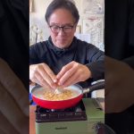 おやじキャンプ飯🏕️チキンラーメンと納豆👍 #納豆  #cooking  #food  #natto  #shorts  #キャンプ飯