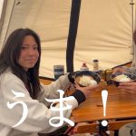 【ふもとっぱら】簡単めちゃうまアレンジで爆速朝ごはん【酒飲み夫婦】