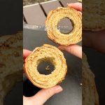 キャンプで作るバームクーヘン🪵🔥#簡単レシピ #キャンプ飯