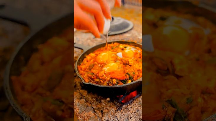 焚き火で作る野菜たっぷり胸肉カレー。外で食べるとやっぱり別物でした#キャンプ飯 #外ごはん #焚き火料理 #胸肉レシピ #カレー #チキンカレー #野菜たっぷり #アウトドア料理