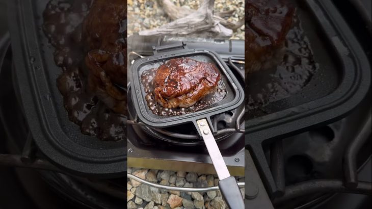 キャンプ飯『肉巻き明太子むすび』