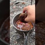 渓谷の煮込みハンバーグ #徒歩キャンプ #camping #渓谷キャンプ飯