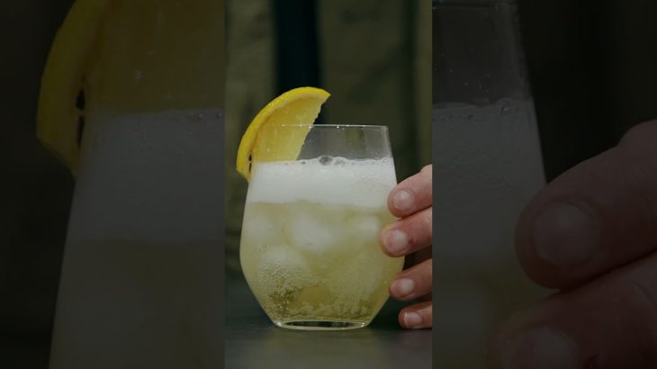 ポテトにチーズをかけられるミルがあるんですか…？ #キャンプ飯 #アウトドア #cooking #outdoors #potetos  #cheese